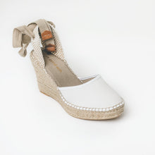 Upload image to gallery view, Off white espadrilles with wedge heel and laces 
